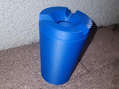 Wind-Proof Ash Tray Cup Design