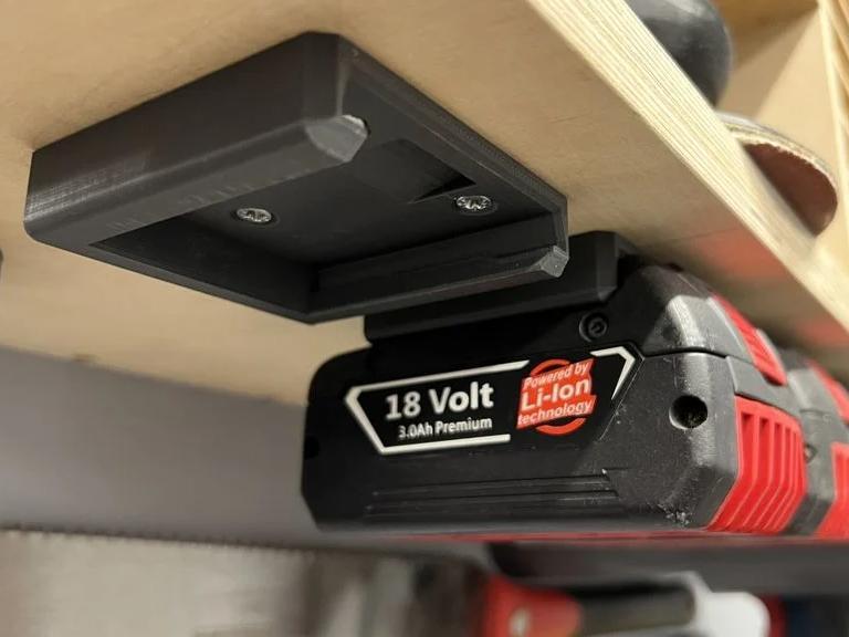 Bosch 18V battery holder