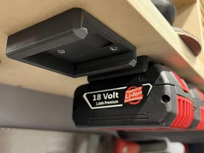 Bosch 18V battery holder