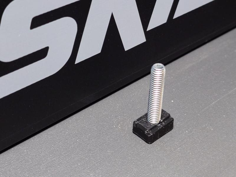 T Slot runner for SKIL Table Saw fence