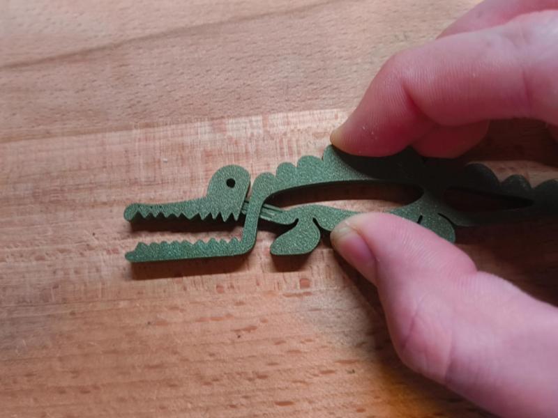 CUTE CROCODILE CLIP