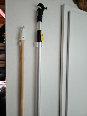 Scalable Stick/Broom Wall Mount