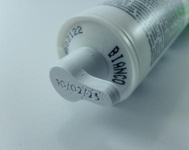 Silicone cartridge cap with parametric date (Freecad)