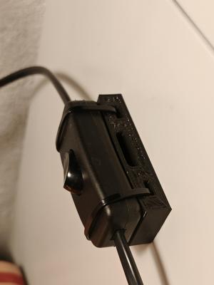 Magnetic lamp switch holder