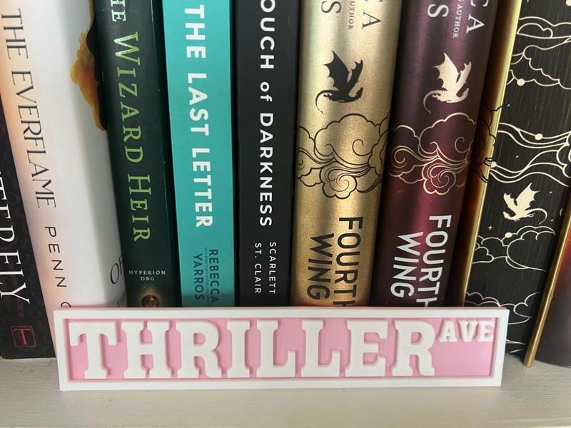Bookshelf Sign – Thriller Ave – Street Sign