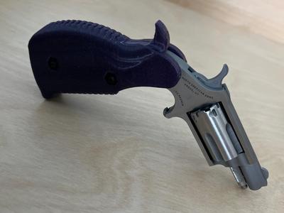 Naa22ms Mini Revolver Comfortable Ar15 Style Grip!