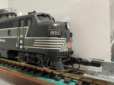 G Scale LGB F7 Front Kadee Mount
