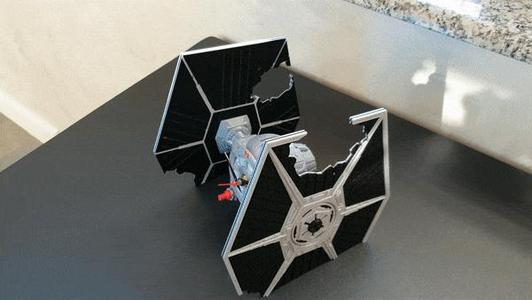 TIE FIGHTER CLOCK