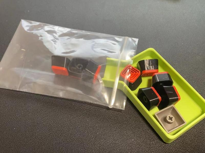 Small stackable dispenser tray