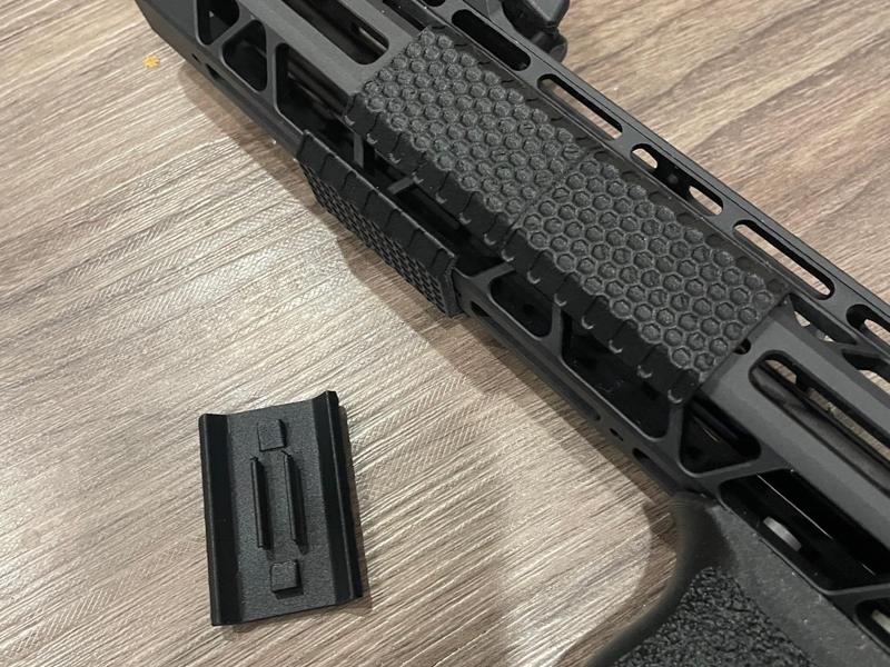 (Snap In) M-LOK Rail Covers Hex Grip