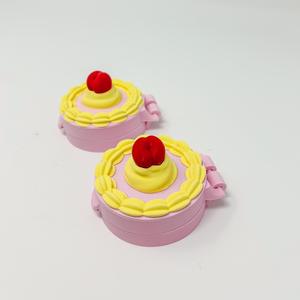 Kitsch Cake Compact - Case is Print in Place, Retro Design, Customizable with Mirrors