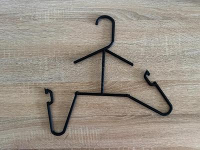 Tuggy! - A Magnetic, Tuggable Hanger for Children   
