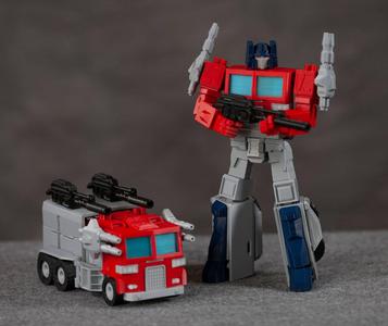 Transformers Marvel Comic Powermaster Optimus Prime