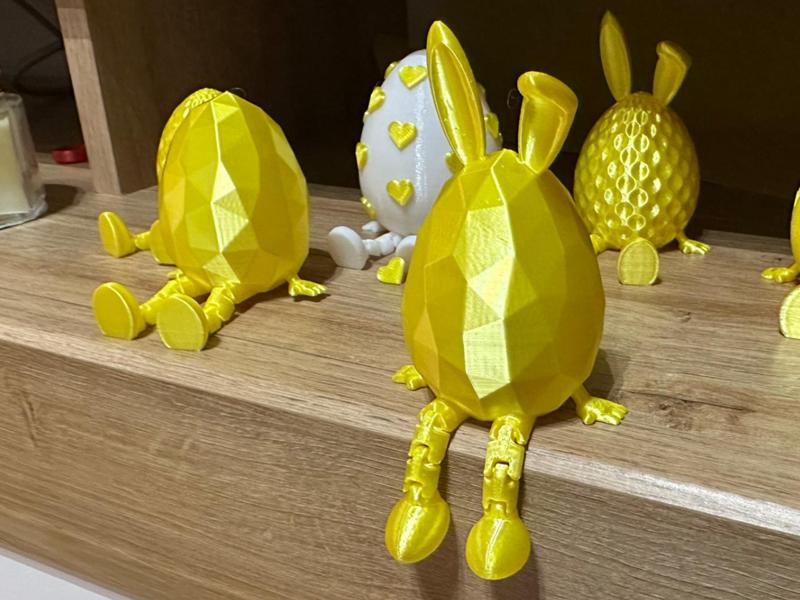 Articulated Easter Egg v1