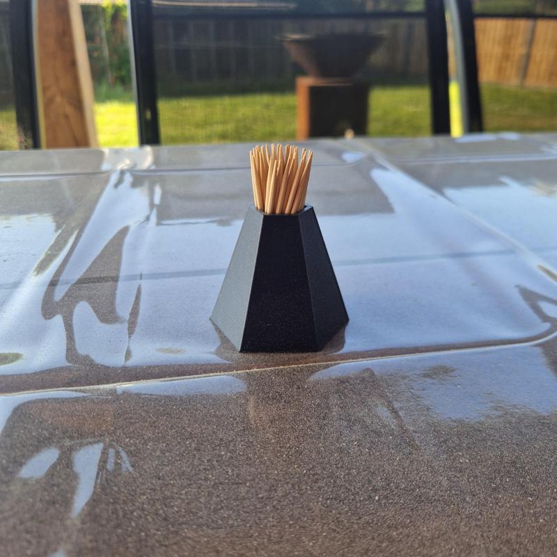 Toothpick holder