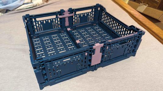 Collapsible Stackable Storage Connector
