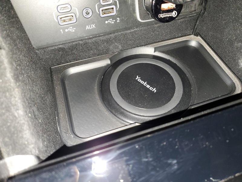 Wireless Phone Charger Base - Fusion 360