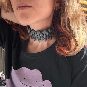 Flexible Scalemail Choker Necklace