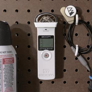 ZOOM H1 Field Recorder Mount // Peg Anything