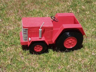 Tractor flower pot
