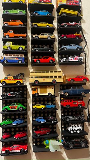 Toy-Car-Wallmount for Matchbox and Hotwheels