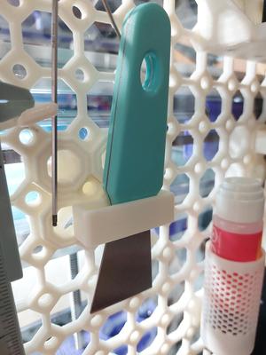 MultiBoard scraper holder