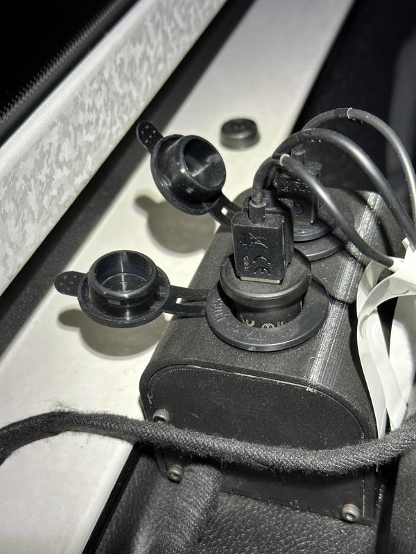 Jeep 12v socket box