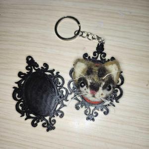 baroque picture frame simple keychain embroidery