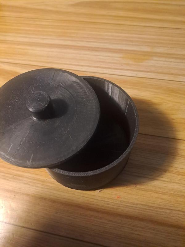 Simplistic Bowl with Lid