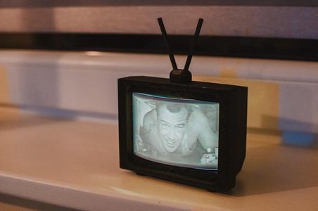 Retro Tabletop TV - Classic Film Series - Die Hard