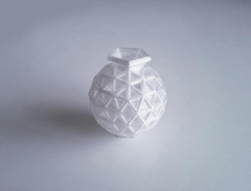 Geosphere Vase 25