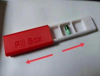 pill box (portable pill box)