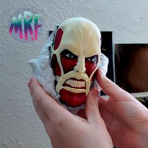 Colossal titan - Attack on titan