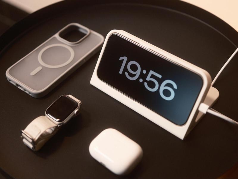 Standby Dock for iPhone - USB Version