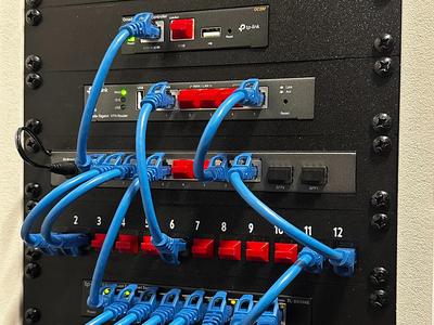 10in Server Rack TP-Link Omada