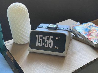 iPhone 12 Standby Mode Dock
