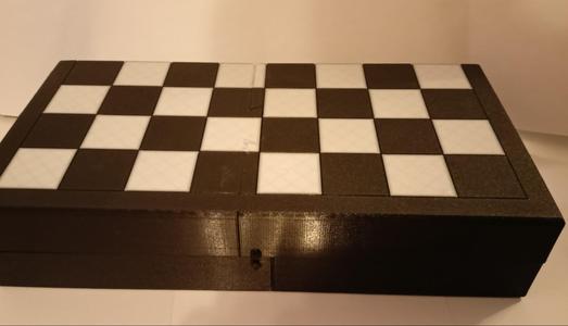 ChessBoard - Closable with space for figures