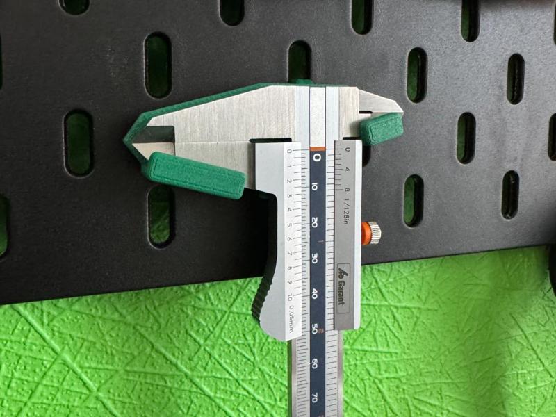Skadis Caliper Holder