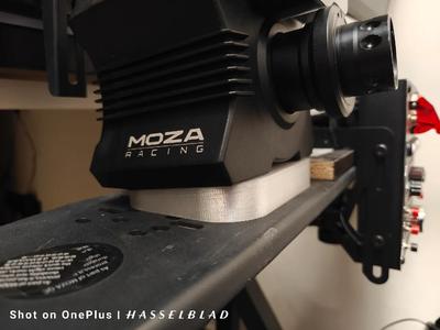 Moza R5 inclination wheel base adapter for Next Level Racing GT Track Rig   