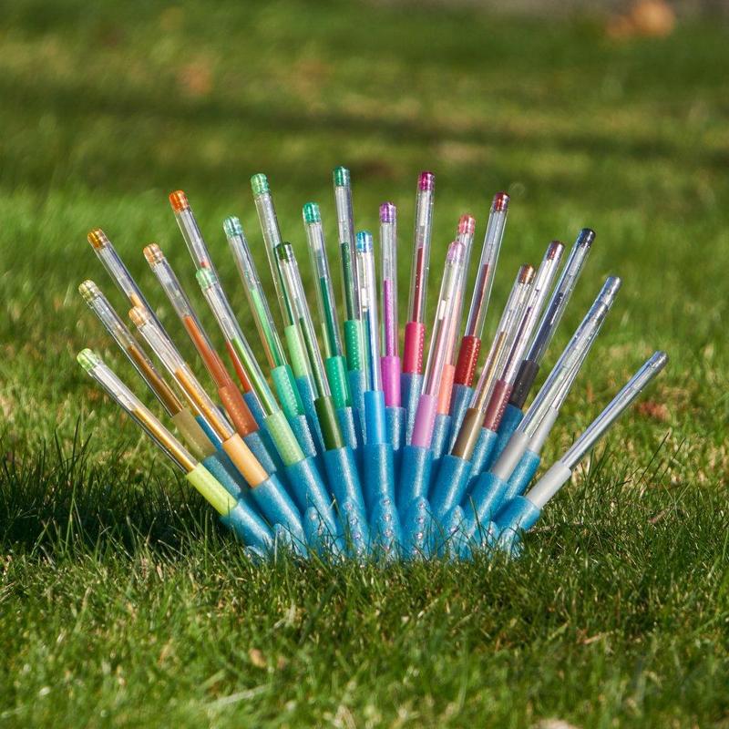 Peacock Gel Pen Stand