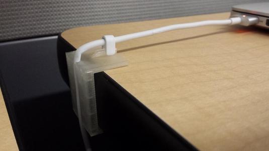 MagSafe Cable Catch