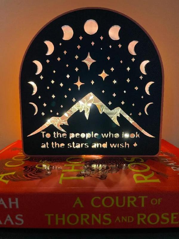 ACOTAR - Inspired Light Display / Book Nook   