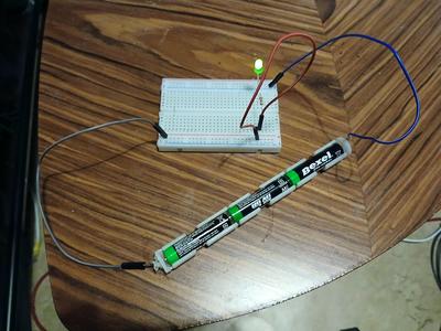 battery pack/holder for 3 AAA batteries