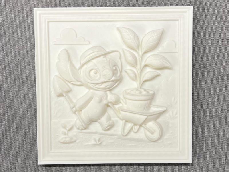 Stitch the Gardener – Charming 3D Relief for Painting