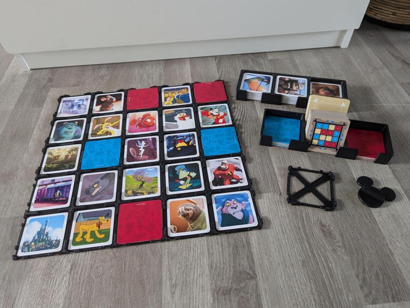 Codenames Disney/Marvel Edition, Modular grid and inlay