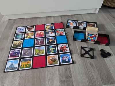 Codenames Disney/Marvel Edition, Modular grid and inlay