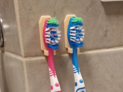 Toothbrush holder - wall mounted 
