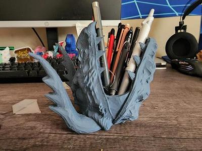 Dragon Head Pen Cup