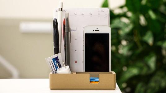 DIY Desk Organizer to Cut the Clutter 