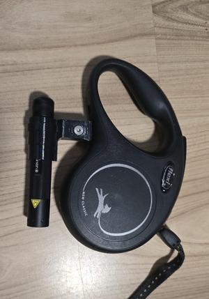 Flexi Leine / Flexi Leash Taschenlampen Halterung LED Lenser i5 und i5E